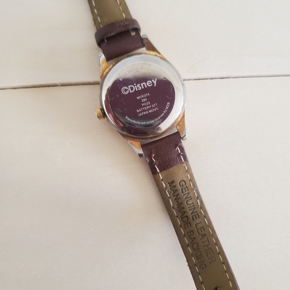 Disney Mickey Mouse vintage Watch brown leather band - Picture 8 of 8